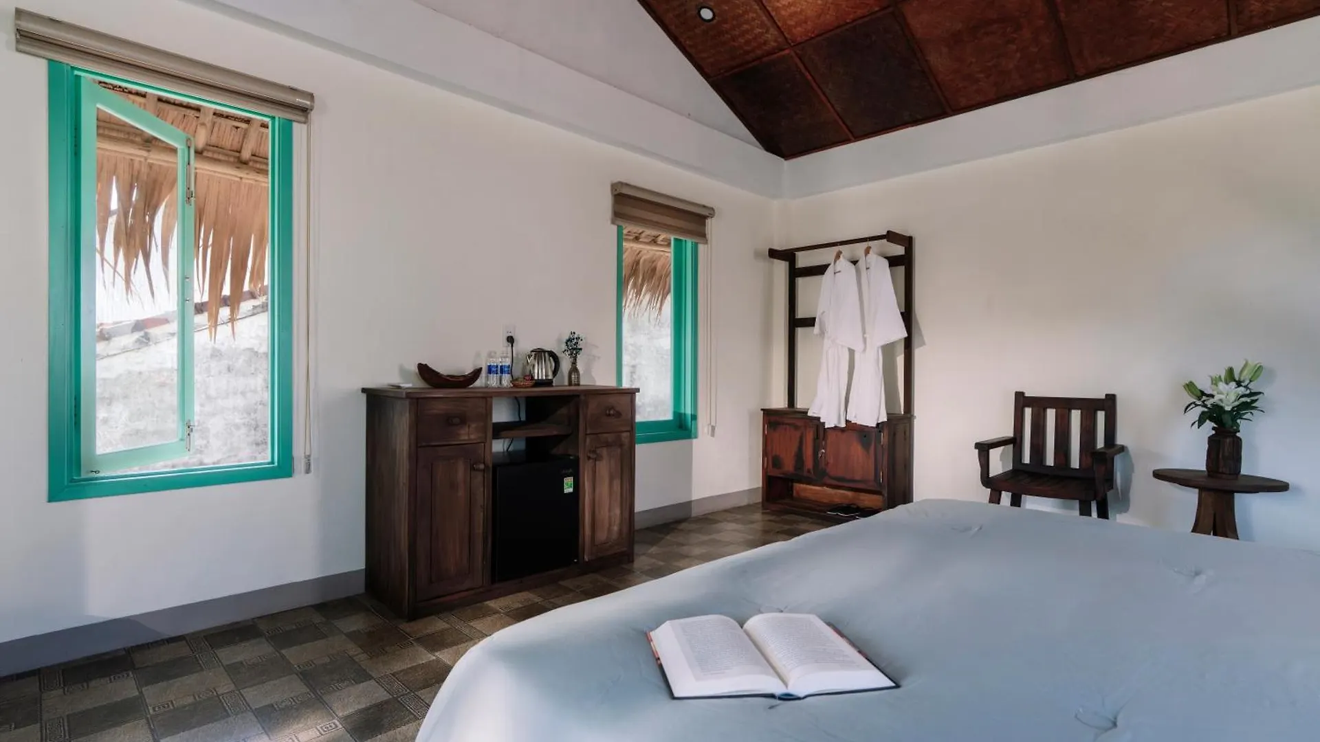 Lamer Coastal Villa Χόι Αν