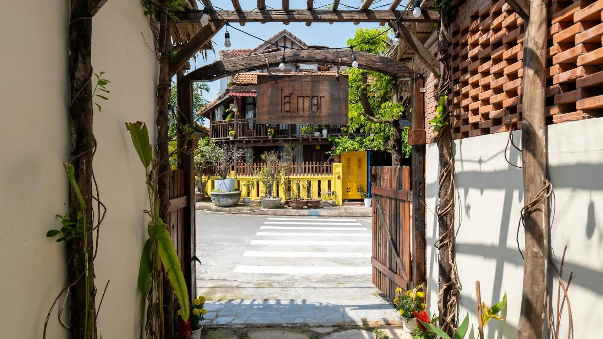 Lamer Coastal Villa Hoi An 0*,