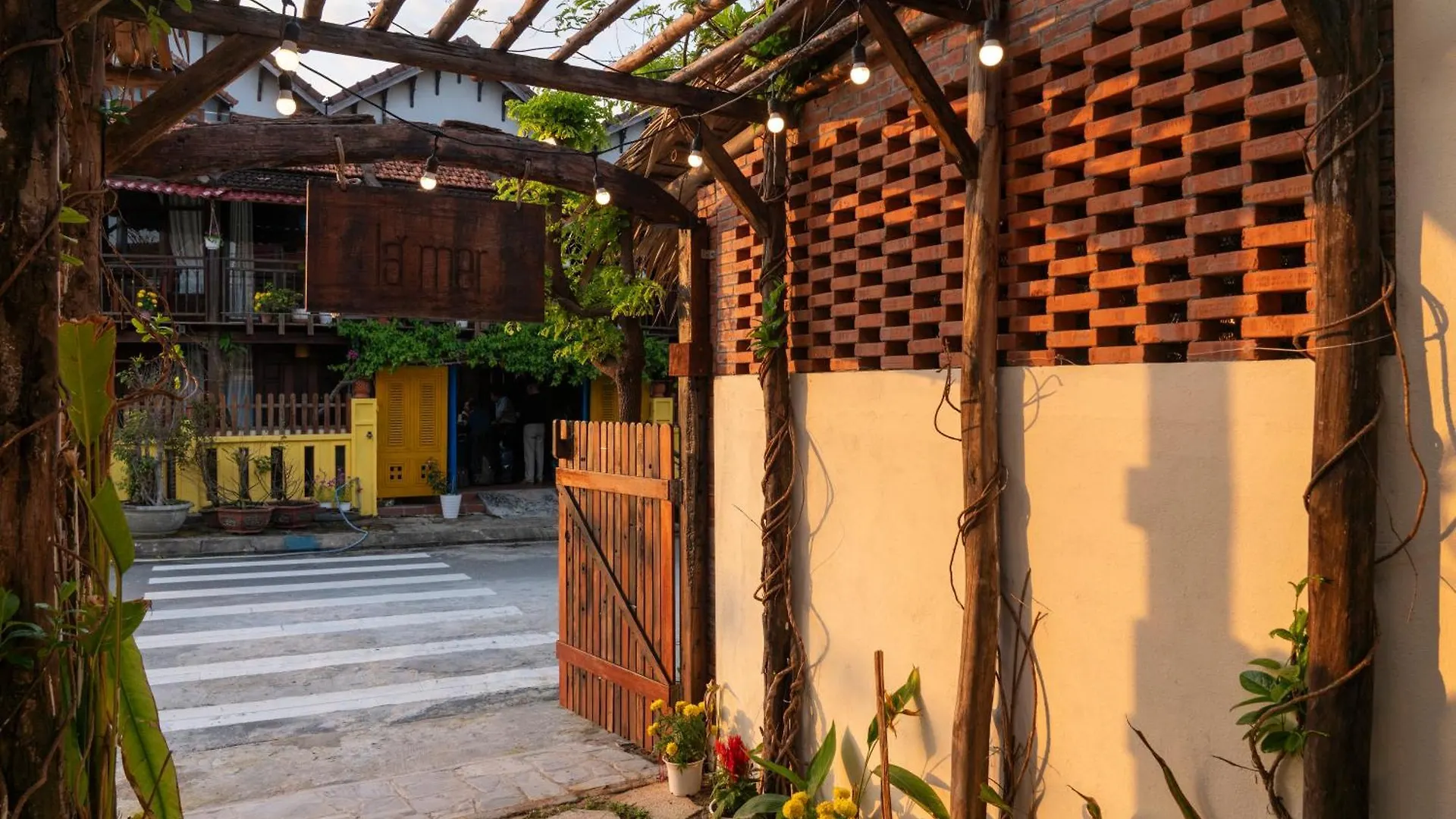 Aparthotel Lamer Coastal Villa Hoi An